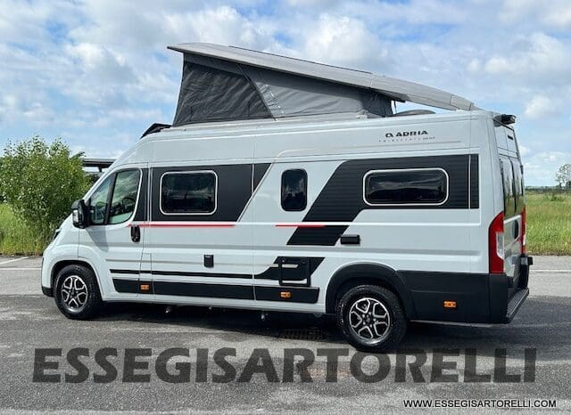 ADRIA NEW TWIN SPORTS MY 2025 SUPREME EDITION 640 SGX SKYROOF APRIBILE EXPEDITION 636 pieno