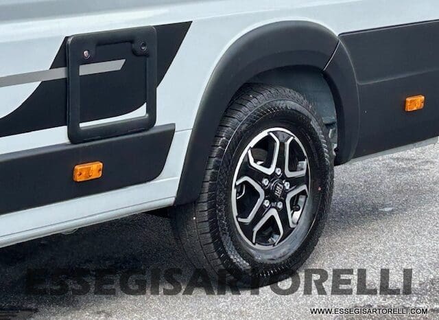 ADRIA NEW TWIN SPORTS MY 2025 SUPREME EDITION 640 SGX SKYROOF APRIBILE EXPEDITION 636 pieno