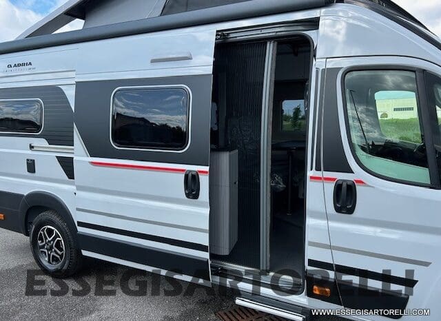 ADRIA NEW TWIN SPORTS MY 2025 SUPREME EDITION 640 SGX SKYROOF APRIBILE EXPEDITION 636 pieno