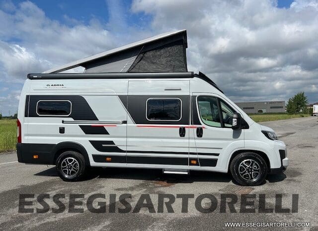 ADRIA NEW TWIN SPORTS MY 2025 SUPREME EDITION 640 SGX SKYROOF APRIBILE EXPEDITION 636 pieno