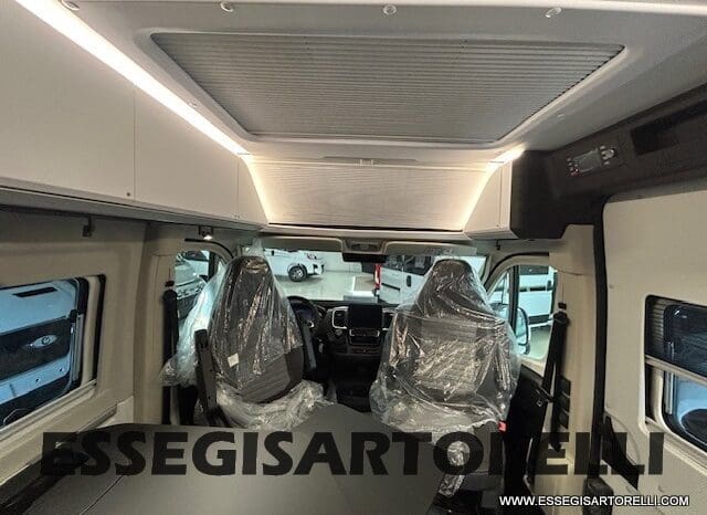 ADRIA NEW TWIN SPORTS MY 2025 SUPREME EDITION 640 SGX SKYROOF APRIBILE EXPEDITION 636 pieno