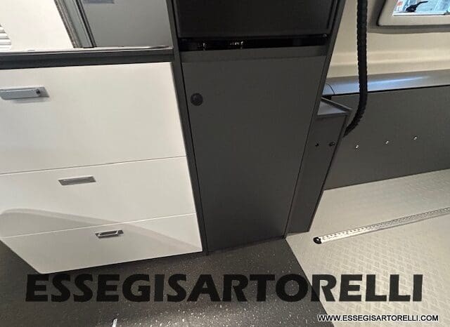 ADRIA NEW TWIN SPORTS MY 2025 SUPREME EDITION 640 SGX SKYROOF APRIBILE EXPEDITION 636 pieno