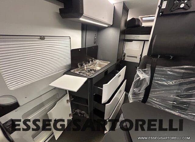 ADRIA NEW TWIN SPORTS MY 2025 SUPREME EDITION 640 SGX SKYROOF APRIBILE EXPEDITION 636 pieno