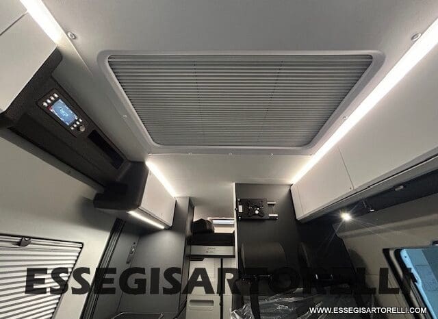 ADRIA NEW TWIN SPORTS MY 2025 SUPREME EDITION 640 SGX SKYROOF APRIBILE EXPEDITION 636 pieno
