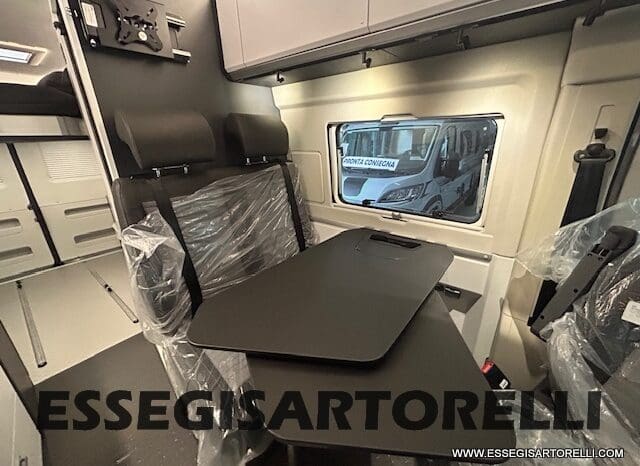 ADRIA NEW TWIN SPORTS MY 2025 SUPREME EDITION 640 SGX SKYROOF APRIBILE EXPEDITION 636 pieno