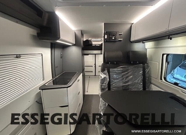 ADRIA NEW TWIN SPORTS MY 2025 SUPREME EDITION 640 SGX SKYROOF APRIBILE EXPEDITION 636 pieno