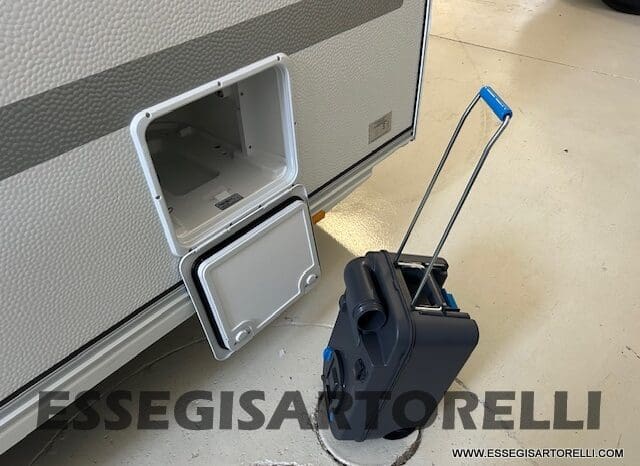 ADRIA NEW AVIVA 472 PK 2025 6 POSTI (LETTO CASTELLO) pieno