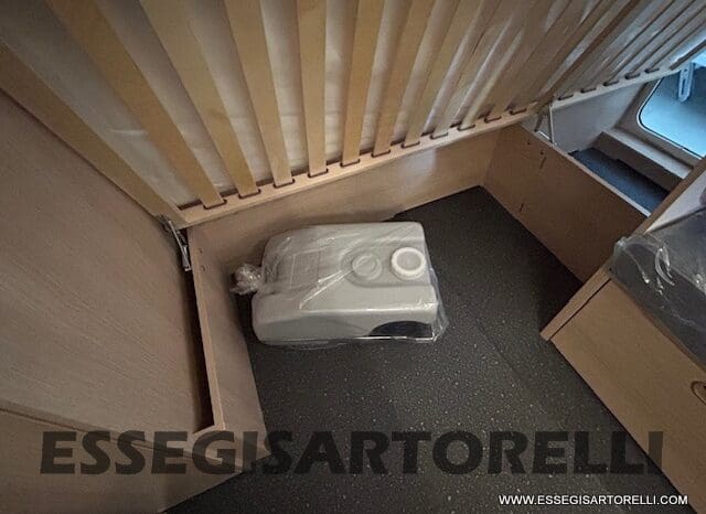 ADRIA NEW AVIVA 472 PK 2025 6 POSTI (LETTO CASTELLO) pieno