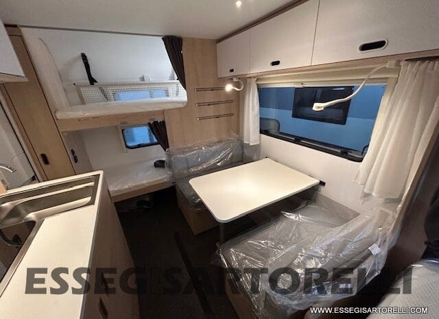 ADRIA NEW AVIVA 472 PK 2025 6 POSTI (LETTO CASTELLO) pieno