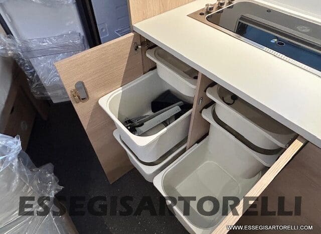ADRIA NEW AVIVA 472 PK 2025 6 POSTI (LETTO CASTELLO) pieno