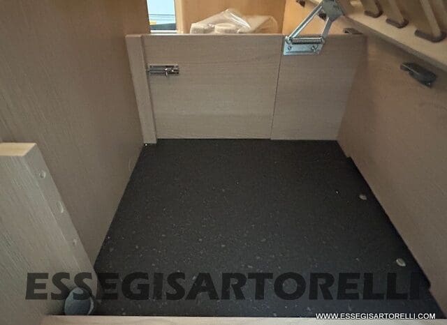 ADRIA NEW AVIVA 472 PK 2025 6 POSTI (LETTO CASTELLO) pieno