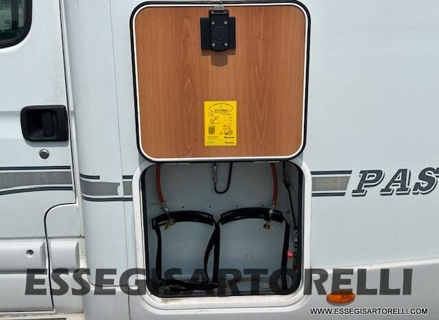 EVM SYSTEM PASCIA’ 450 SEMITEGRALE FULL OPTIONAL RENAULT MASTER pieno
