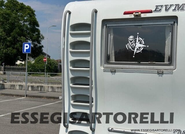 EVM SYSTEM PASCIA’ 450 SEMITEGRALE FULL OPTIONAL RENAULT MASTER pieno