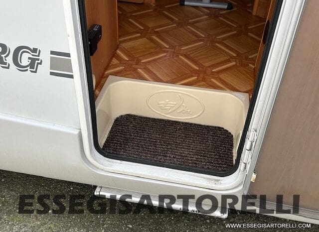 EVM SYSTEM PASCIA’ 450 SEMITEGRALE FULL OPTIONAL RENAULT MASTER pieno