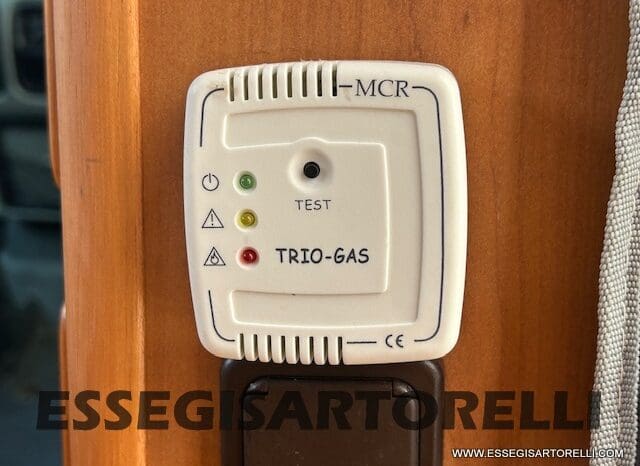 EVM SYSTEM PASCIA’ 450 SEMITEGRALE FULL OPTIONAL RENAULT MASTER pieno