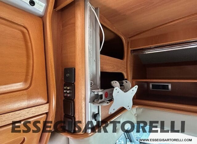 EVM SYSTEM PASCIA’ 450 SEMITEGRALE FULL OPTIONAL RENAULT MASTER pieno