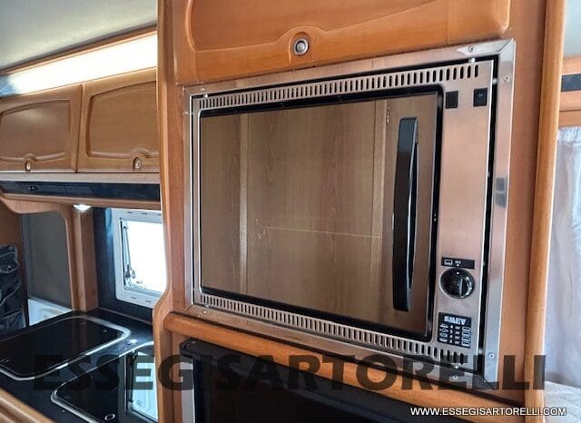 EVM SYSTEM PASCIA’ 450 SEMITEGRALE FULL OPTIONAL RENAULT MASTER pieno