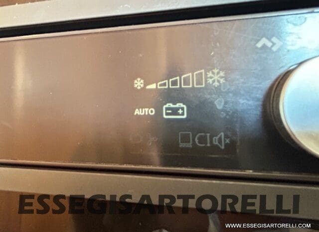 EVM SYSTEM PASCIA’ 450 SEMITEGRALE FULL OPTIONAL RENAULT MASTER pieno