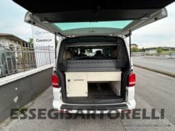 VOLKSWAGEN CALIFORNIA BEACH T5.1 + CAMPERIZZAZIONE 180 CV POWER 2014 KM 123.468 EURO 5 DPF FULL pieno