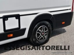 CHAUSSON PREMIUM V 690 AUTOMATICO 2023 POWER UNIPROPR. VAN 636 DOPPIO CLIMA FULL KM 6.108 pieno