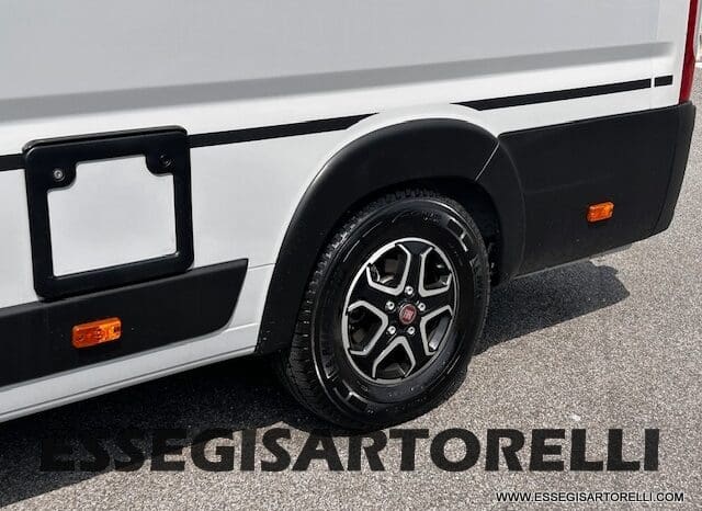 CHAUSSON PREMIUM V 690 AUTOMATICO 2023 POWER UNIPROPR. VAN 636 DOPPIO CLIMA FULL KM 6.108 pieno
