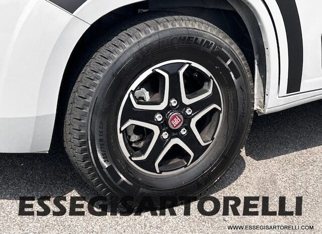 CHAUSSON PREMIUM V 690 AUTOMATICO 2023 POWER UNIPROPR. VAN 636 DOPPIO CLIMA FULL KM 6.108 pieno