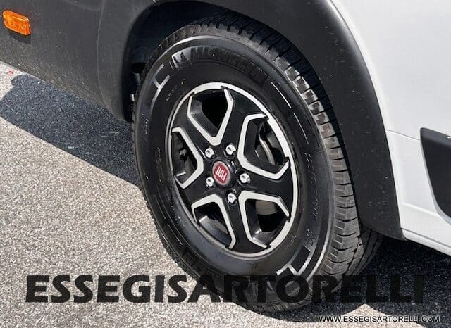 CHAUSSON PREMIUM V 690 AUTOMATICO 2023 POWER UNIPROPR. VAN 636 DOPPIO CLIMA FULL KM 6.108 pieno