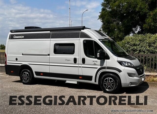 CHAUSSON PREMIUM V 690 AUTOMATICO 2023 POWER UNIPROPR. VAN 636 DOPPIO CLIMA FULL KM 6.108 pieno