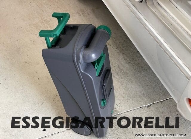 ADRIA MATRIX M 590 SG SEMINTEGRALE 598 CM BASCULANTE 2015 UNIPROPRIETARIO pieno