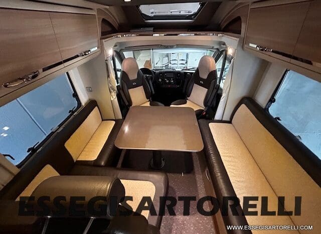 ADRIA MATRIX M 590 SG SEMINTEGRALE 598 CM BASCULANTE 2015 UNIPROPRIETARIO pieno