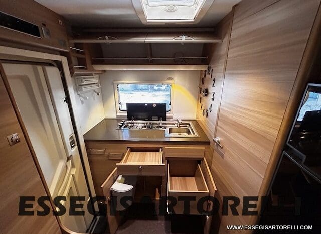 ADRIA MATRIX M 590 SG SEMINTEGRALE 598 CM BASCULANTE 2015 UNIPROPRIETARIO pieno