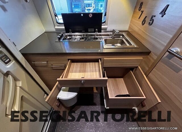 ADRIA MATRIX M 590 SG SEMINTEGRALE 598 CM BASCULANTE 2015 UNIPROPRIETARIO pieno