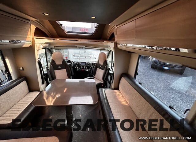 ADRIA MATRIX M 590 SG SEMINTEGRALE 598 CM BASCULANTE 2015 UNIPROPRIETARIO pieno