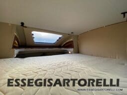 ADRIA MATRIX 50° SILVER COLLECTION M 670 SL GEMELLI GARAGE E BASCULANTE 2016 UNIPRO. 150 POWER pieno