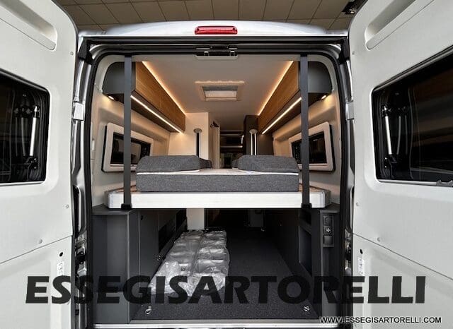 ADRIA TWIN 60° SELECTION 640 SGX PTR AUTOMATICO SILVER 2025 (POP TOP ROOF) POPUOP pieno