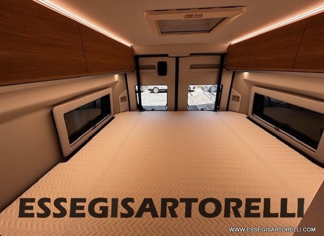 ADRIA TWIN 60° SELECTION 640 SGX PTR AUTOMATICO SILVER 2025 (POP TOP ROOF) POPUOP pieno