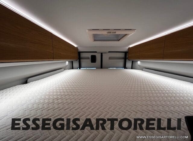 ADRIA TWIN 60° SELECTION 640 SGX PTR AUTOMATICO SILVER 2025 (POP TOP ROOF) POPUOP pieno
