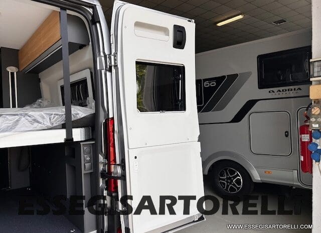 ADRIA TWIN 60° SELECTION 640 SGX PTR AUTOMATICO SILVER 2025 (POP TOP ROOF) POPUOP pieno