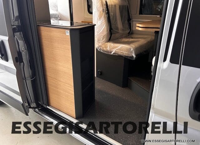 ADRIA TWIN 60° SELECTION 640 SGX PTR AUTOMATICO SILVER 2025 (POP TOP ROOF) POPUOP pieno