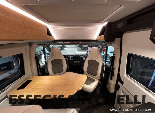 ADRIA TWIN 60° SELECTION 640 SGX PTR AUTOMATICO SILVER 2025 (POP TOP ROOF) POPUOP pieno