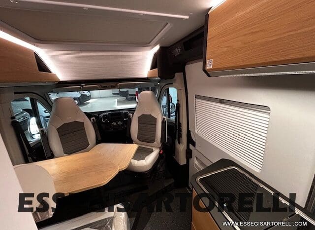 ADRIA TWIN 60° SELECTION 640 SGX PTR AUTOMATICO SILVER 2025 (POP TOP ROOF) POPUOP pieno