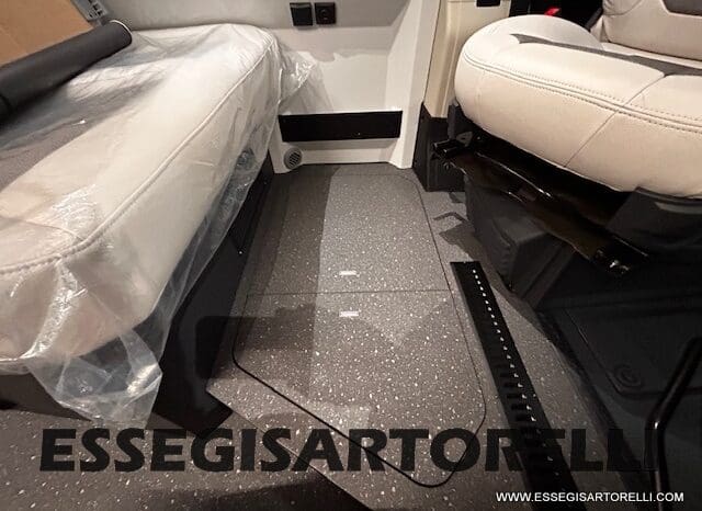 ADRIA TWIN 60° SELECTION 640 SGX PTR AUTOMATICO SILVER 2025 (POP TOP ROOF) POPUOP pieno