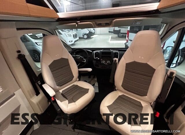 ADRIA TWIN 60° SELECTION 640 SGX PTR AUTOMATICO SILVER 2025 (POP TOP ROOF) POPUOP pieno