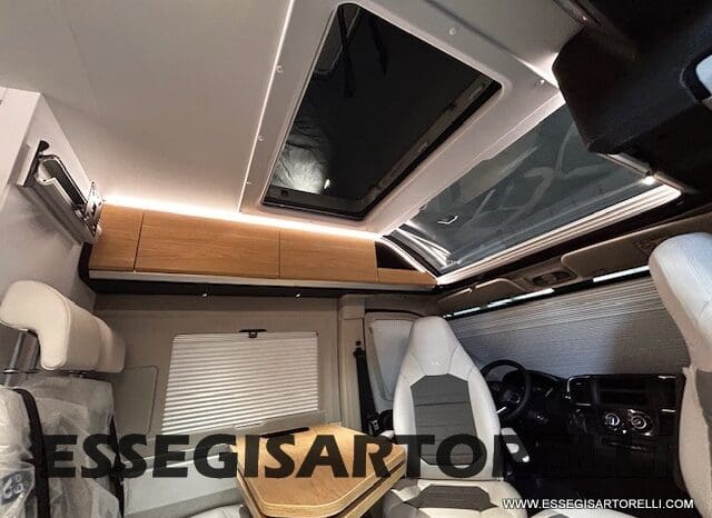 ADRIA TWIN 60° SELECTION 640 SGX PTR AUTOMATICO SILVER 2025 (POP TOP ROOF) POPUOP pieno