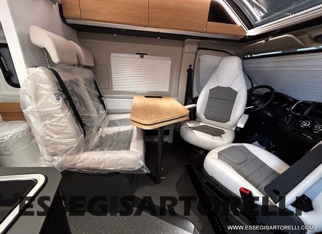 ADRIA TWIN 60° SELECTION 640 SGX PTR AUTOMATICO SILVER 2025 (POP TOP ROOF) POPUOP pieno