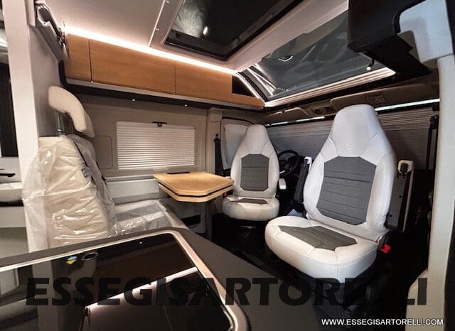ADRIA TWIN 60° SELECTION 640 SGX PTR AUTOMATICO SILVER 2025 (POP TOP ROOF) POPUOP pieno