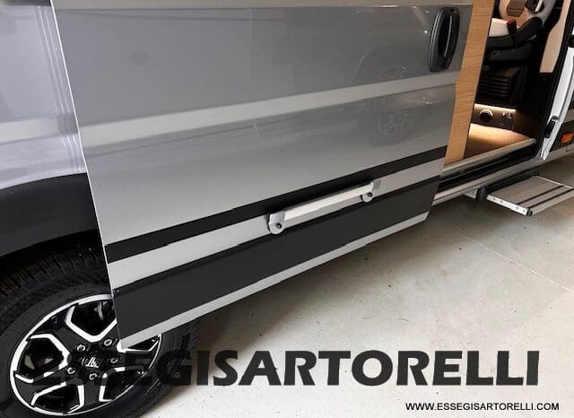 ADRIA TWIN 60° SELECTION 640 SGX PTR AUTOMATICO SILVER 2025 (POP TOP ROOF) POPUOP pieno