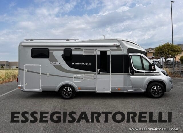 ADRIA MATRIX 50° SILVER COLLECTION M 670 SL GEMELLI GARAGE E BASCULANTE 2016 UNIPRO. 150 POWER GANCIO TRAINO pieno