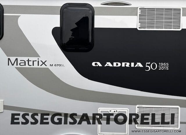 ADRIA MATRIX 50° SILVER COLLECTION M 670 SL GEMELLI GARAGE E BASCULANTE 2016 UNIPRO. 150 POWER GANCIO TRAINO pieno
