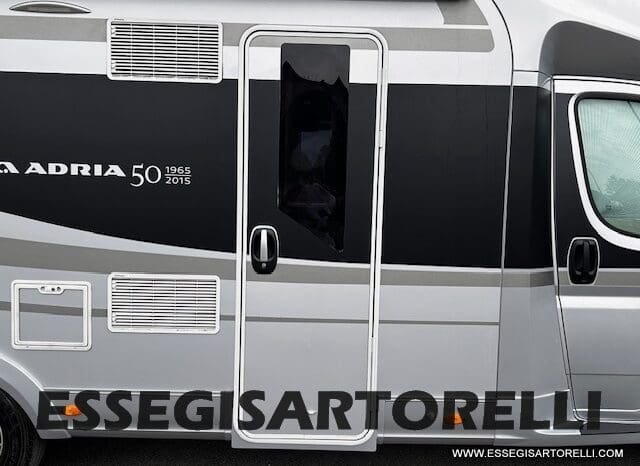 ADRIA MATRIX 50° SILVER COLLECTION M 670 SL GEMELLI GARAGE E BASCULANTE 2016 UNIPRO. 150 POWER GANCIO TRAINO pieno
